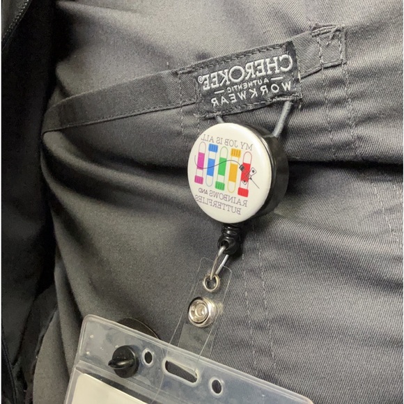 Lab Badge Reel Holder - Picture 5 of 5
